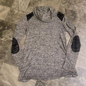 Maurices Sweater Size Medium